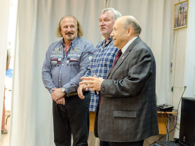 Троицкий триумвират художников. 7 сентября 2019 г. / Фото Владимира Миловидова